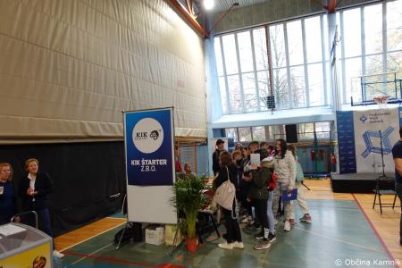 Karierna priložnost te čaka v Kamniku (12)